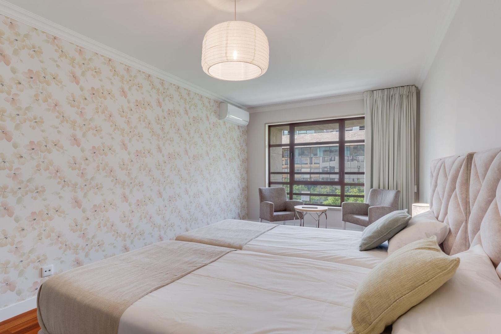 Stay In Arriaga Avenue 09 — 12