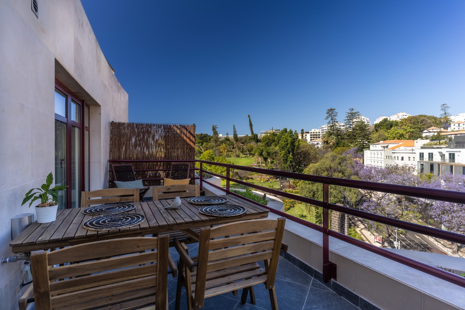 Stay In St. Catarina Park — 2