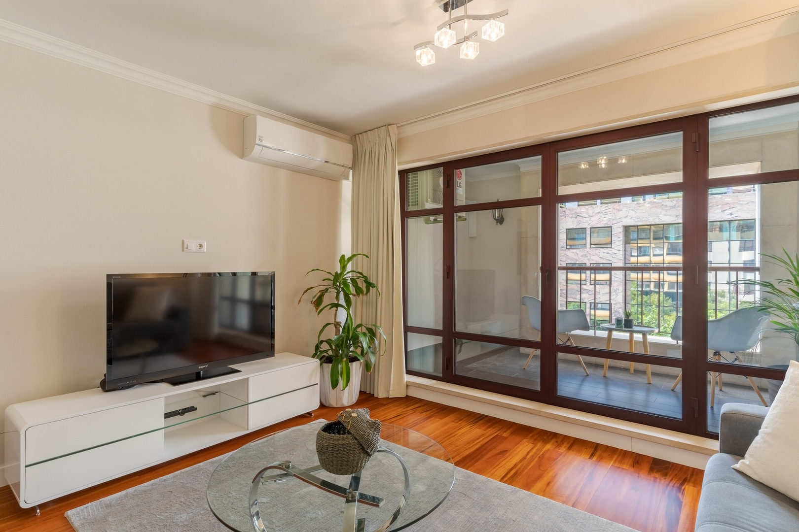 Stay In Avenue Arriaga 10 — 8