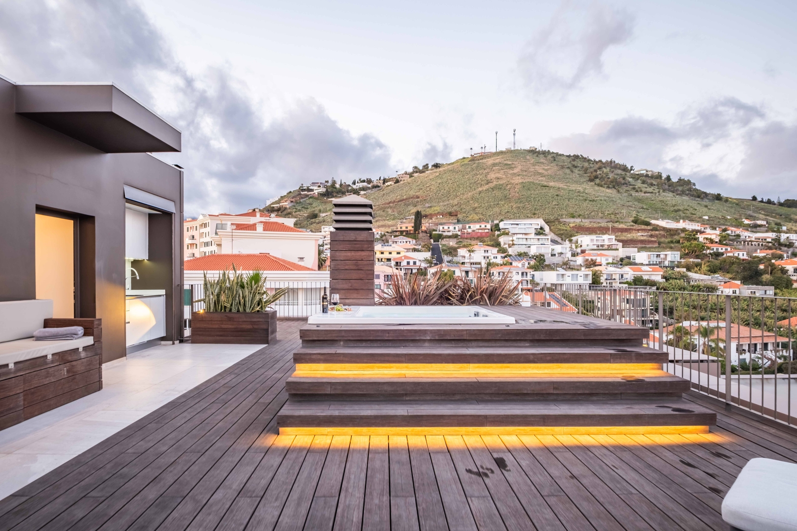 Ajuda I - Penthouse — 25