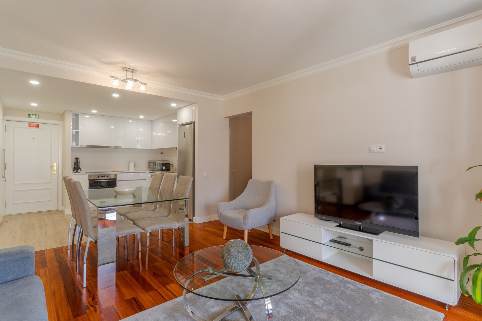 Stay In Avenue Arriaga 10 — 3