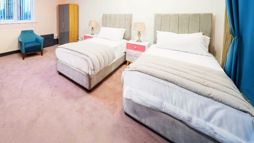 Comfy Room · Great City Access