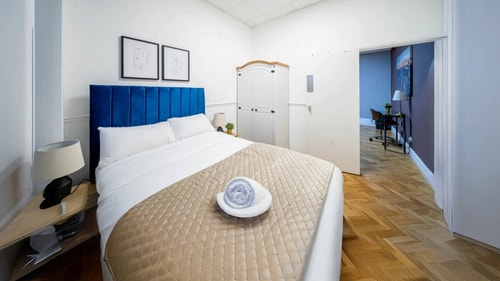 Modern private room in S4