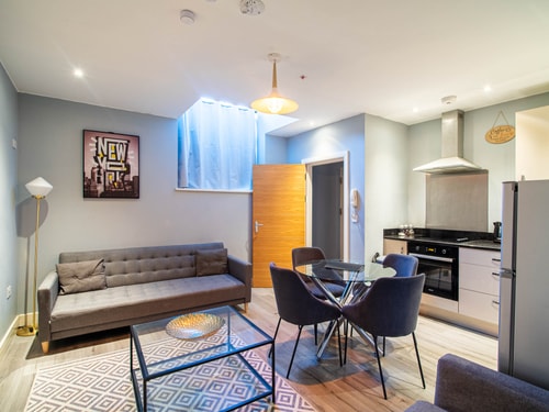 Spacious Ensuite 2-Bedroom Flat in Kelham Island