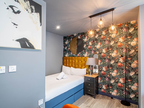 Bright and Spacious Studio in Sheffield – APT 13