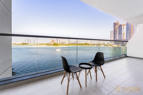 Seaside Elegance | Stunning 1 BR Palm Jumeirah 6 Ultima Homes