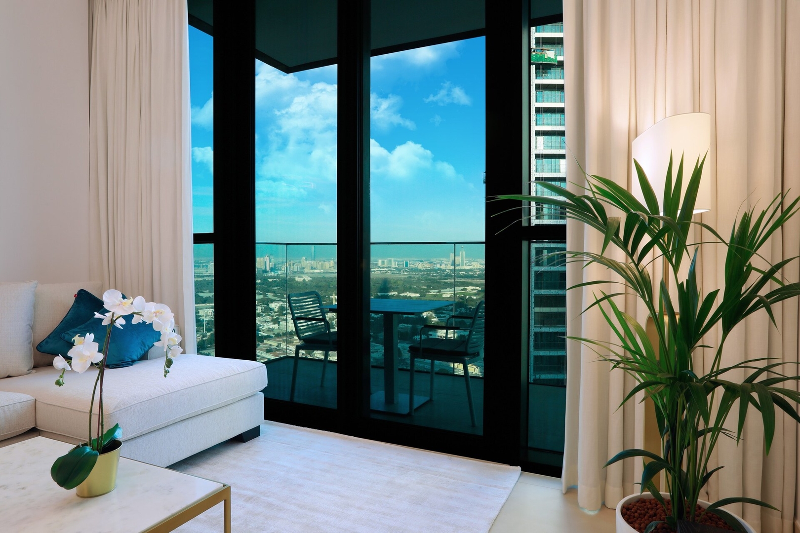 2BR Stylish Corner Unit with Dubai Mall Access Ultima Homes