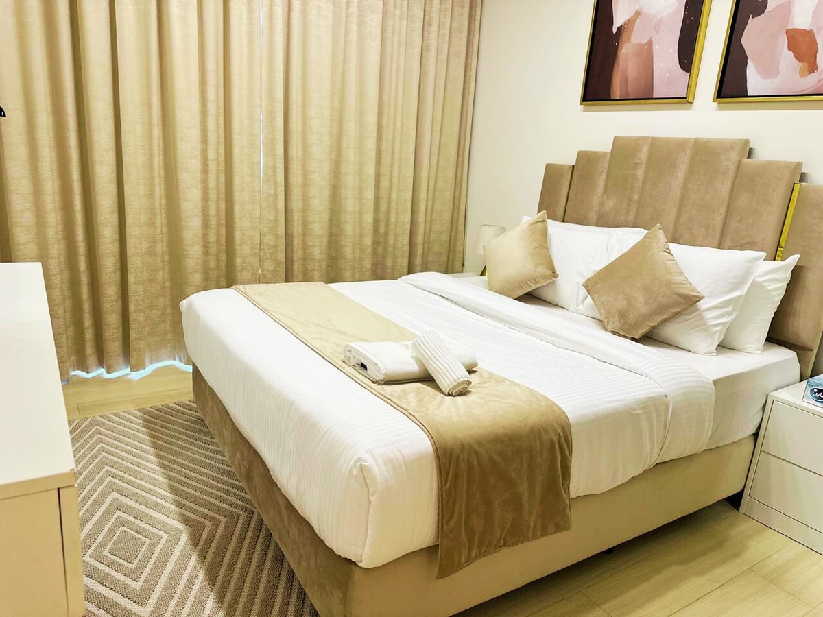 Elevated Comfort | High-Floor 1BHK gallery image 2