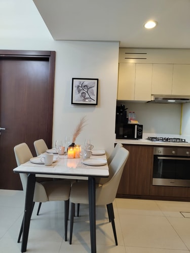 Cozy 2BR Apartment | DAMAC VERA | Business Bay 5 Ultima Homes