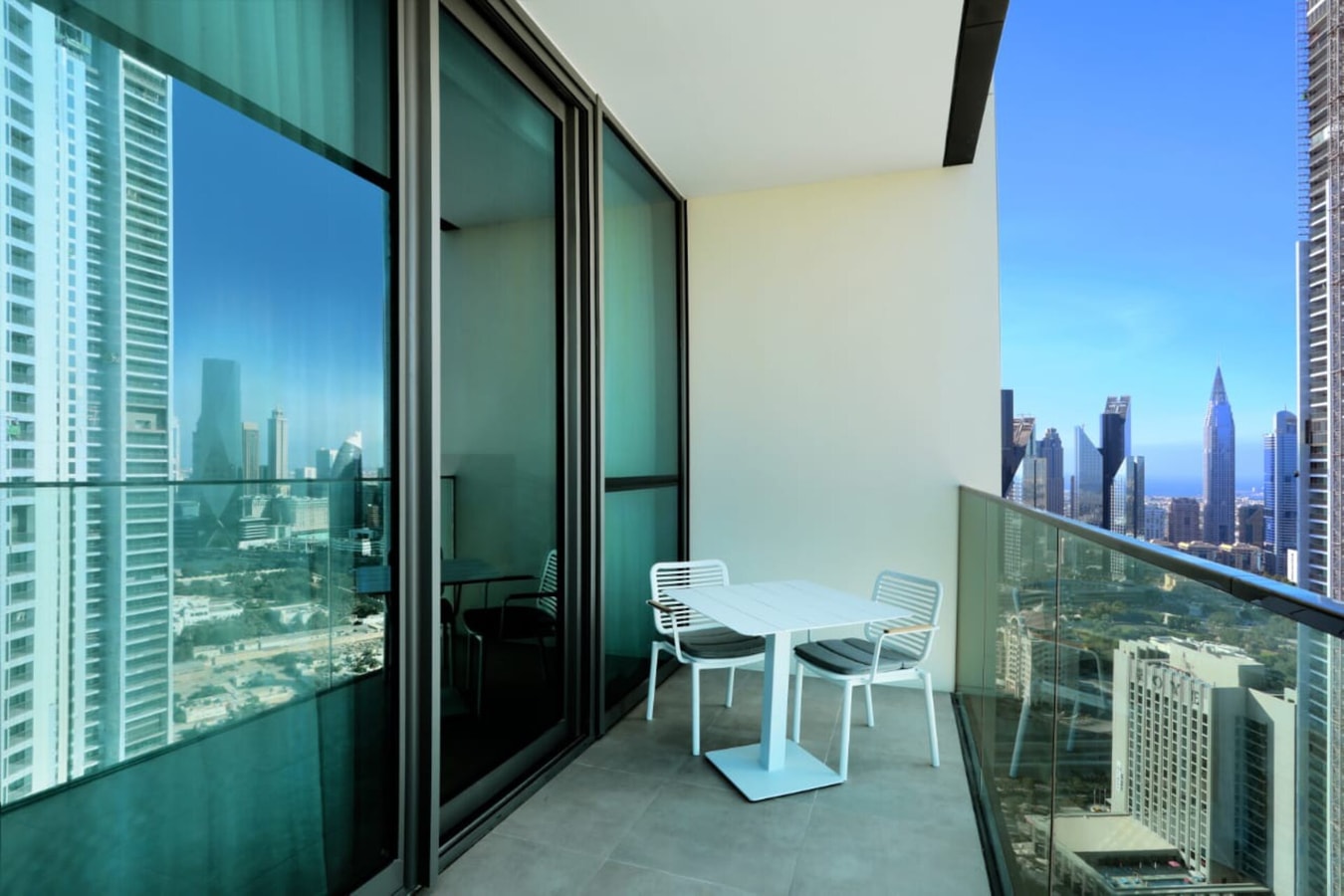 Modern 1BR with Dubai Mall AccesslDowntown Views I gallery image 13
