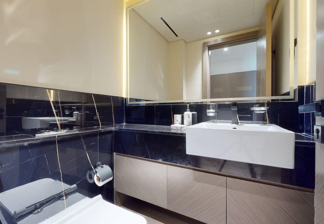 Fully Furnished with Upgraded Amenities 3BR| Binghatti Creek gallery image 6
