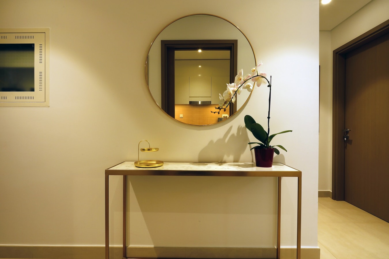2BR with Burj Khalifa View-Dubai Mall access gallery image 15