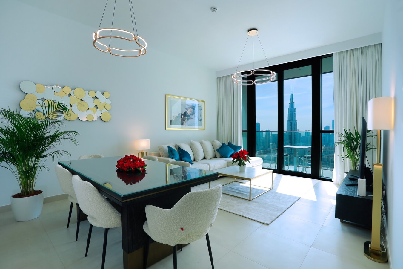 2BR with Burj Khalifa View-Dubai Mall access gallery image 2