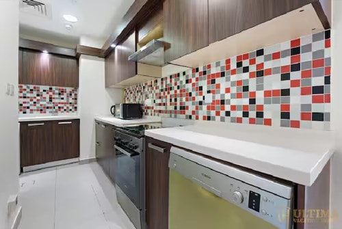 Seaside Elegance | Stunning 1 BR Palm Jumeirah 10 Ultima Homes