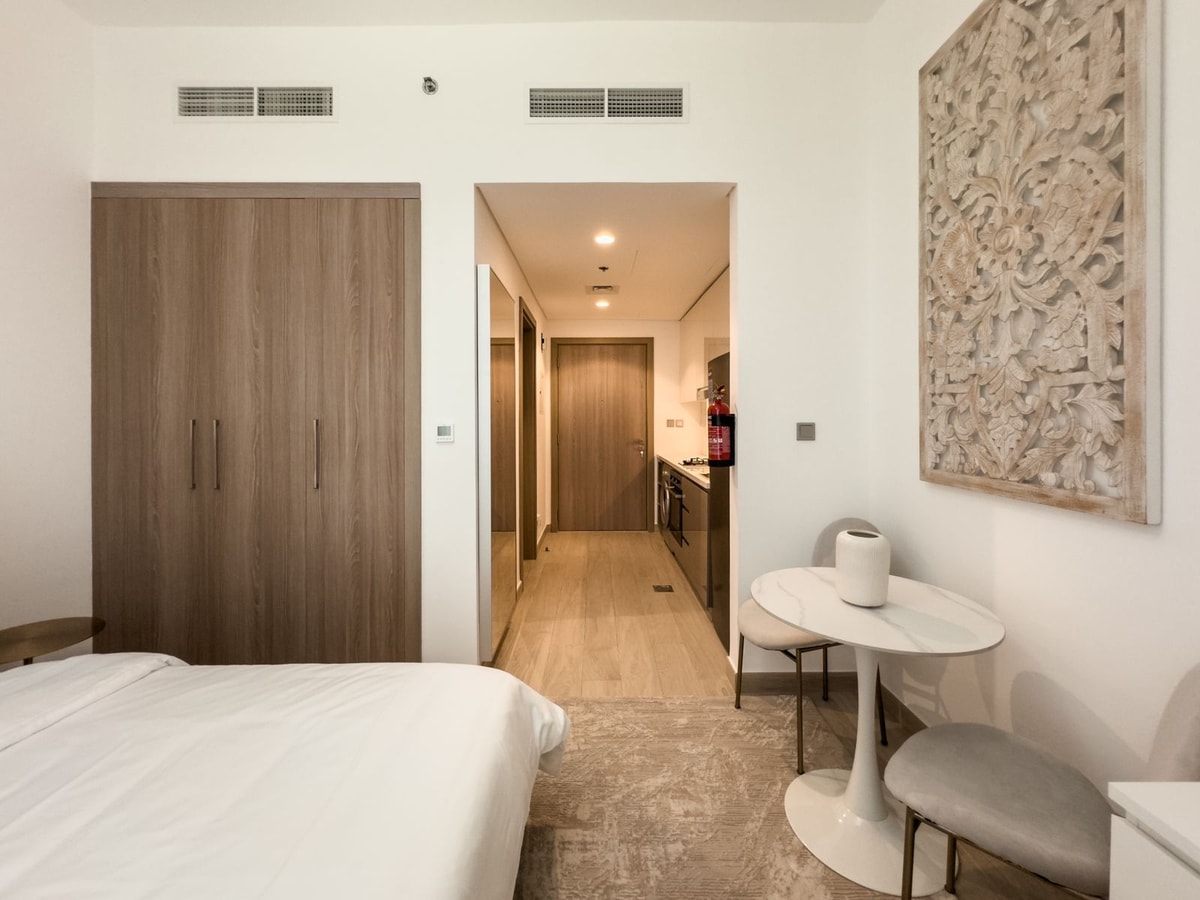 Newly Furnished Studio | Azizi Riviera 37 gallery image 12
