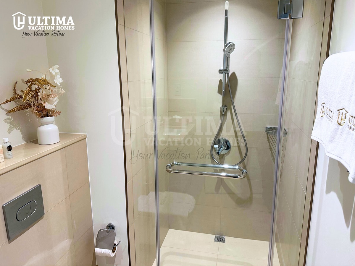 Elegant 2BR Burj Khalifa view-Downtown Views II gallery image 9