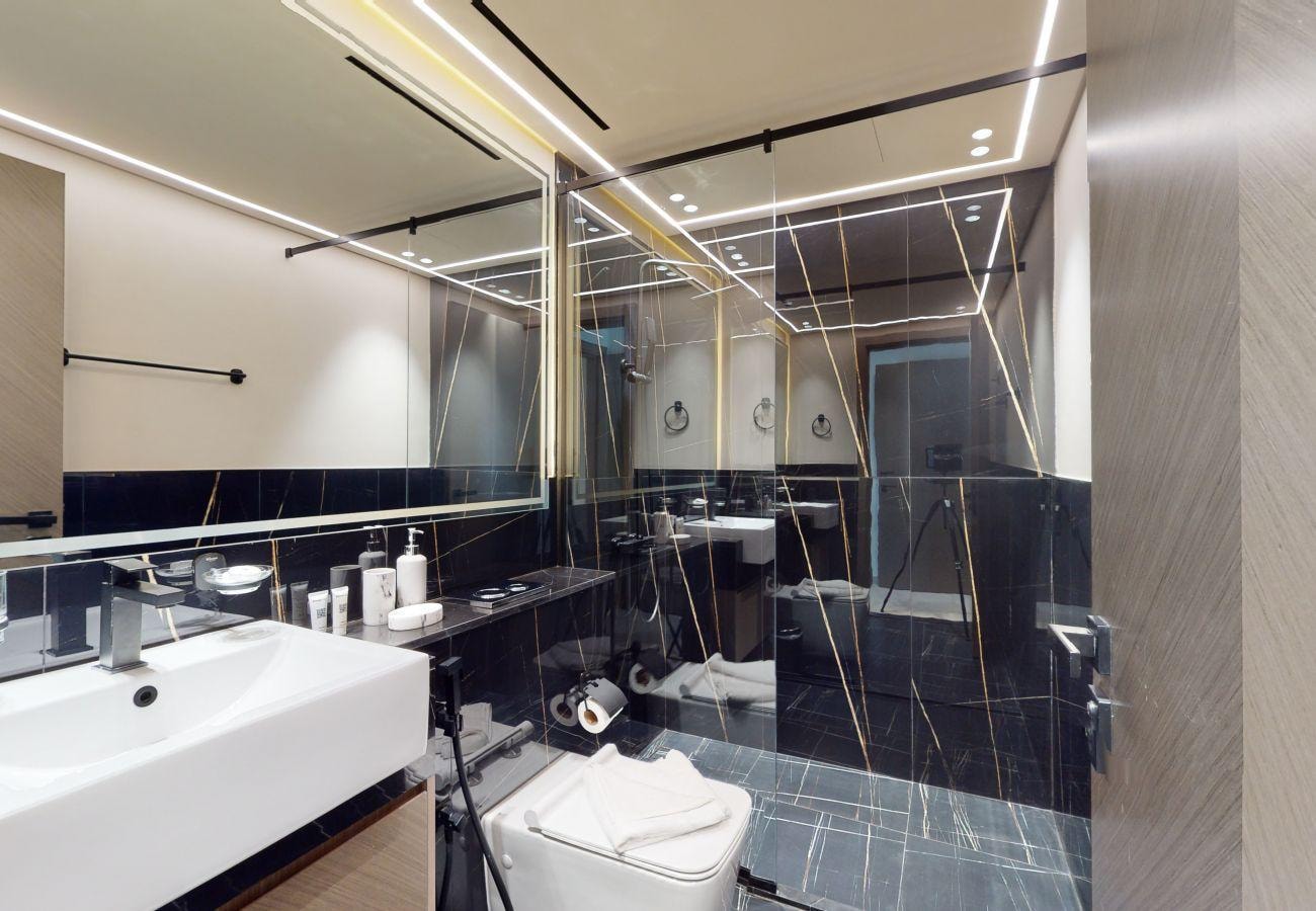 Fully Furnished with Upgraded Amenities 3BR| Binghatti Creek gallery image 7