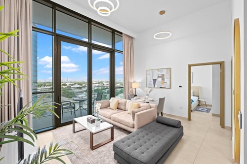 Stylish 1BR Steps from Dubai Mall | Skyline Views Ultima Homes