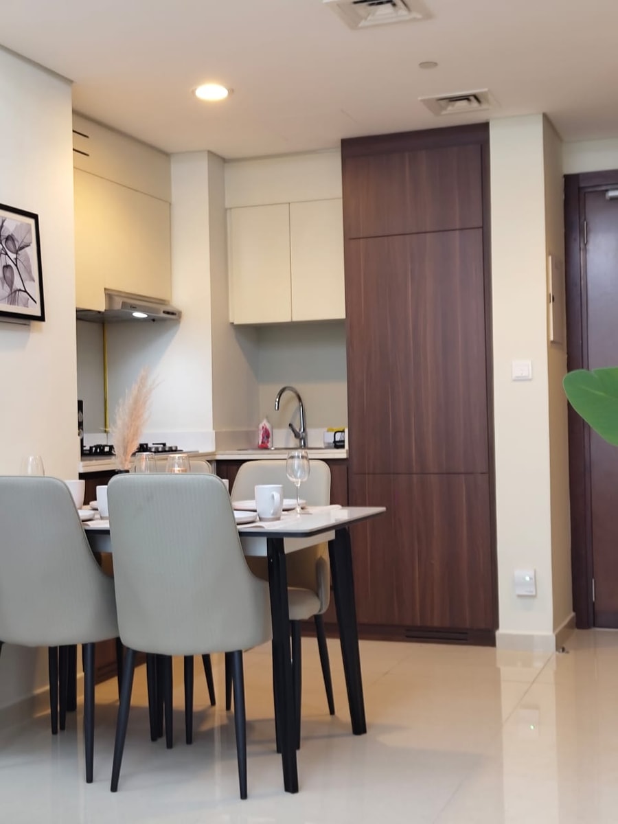 Cozy 2BR Apartment | DAMAC VERA | Business Bay gallery image 4