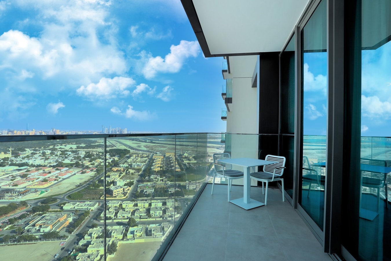 Modern 1BR with Dubai Mall AccesslDowntown Views I gallery image 4
