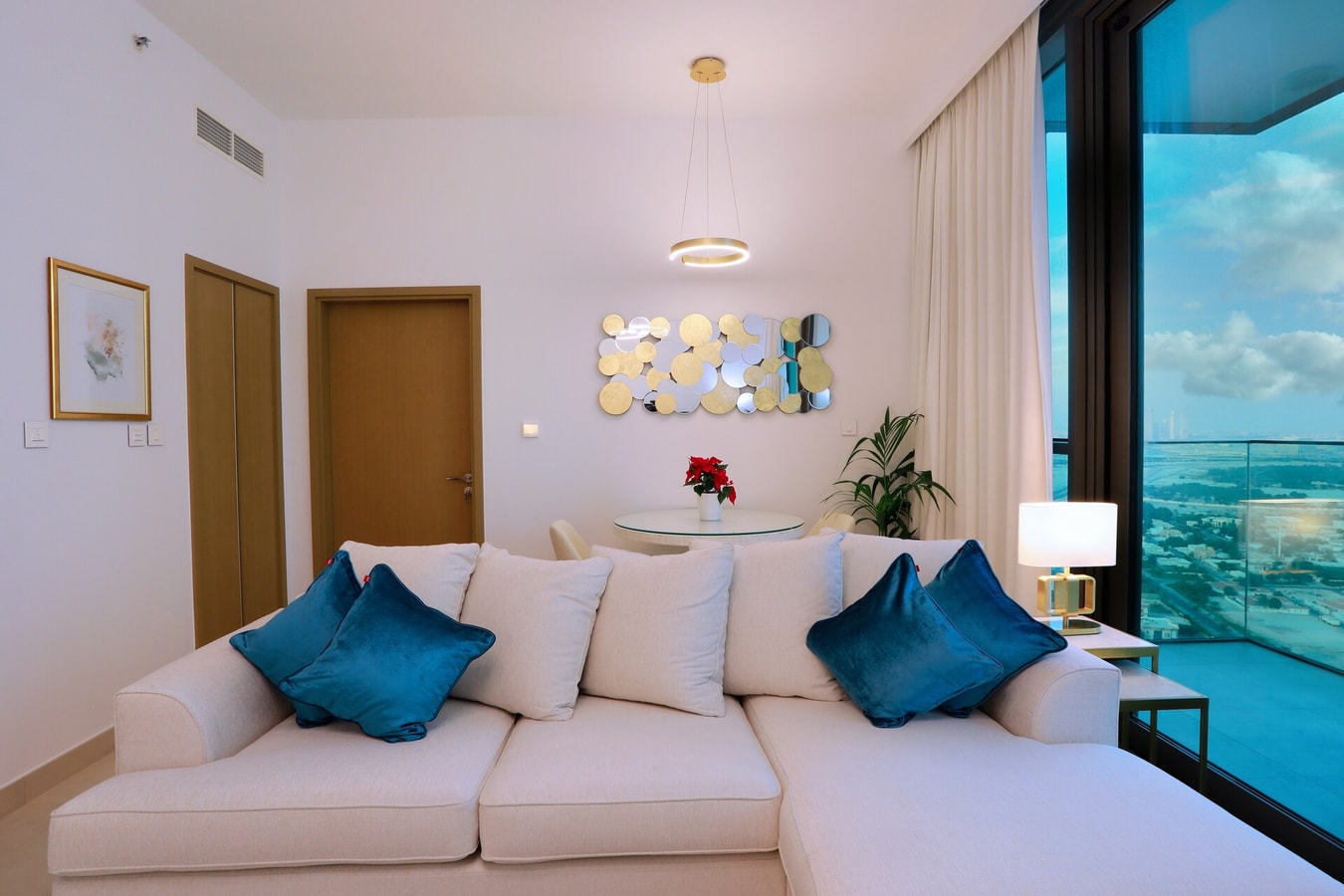 Elegant 1 Bedroom with direct access to Dubai Mall gallery image 4