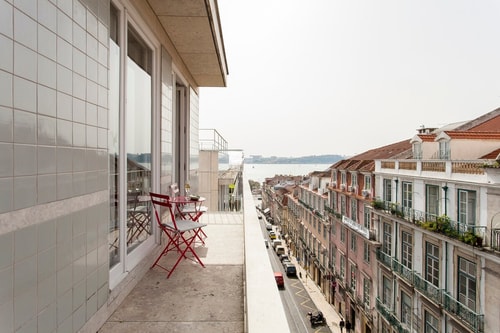 Chiado 2 GLAMOUROUS Suites & PARKING! Great WI-FI! Project Habitat | Property management