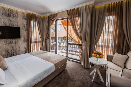 8 1/2 Art Guest House Plovdiv - Double Room art
