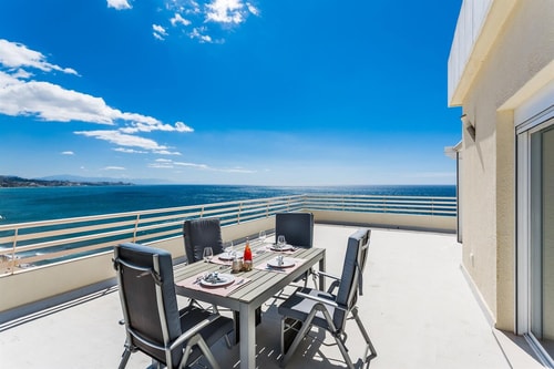 Stella - First line Penthouse with private parking