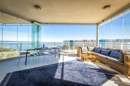 Peninsula / Terrace / Private parking / Pool LYX homes