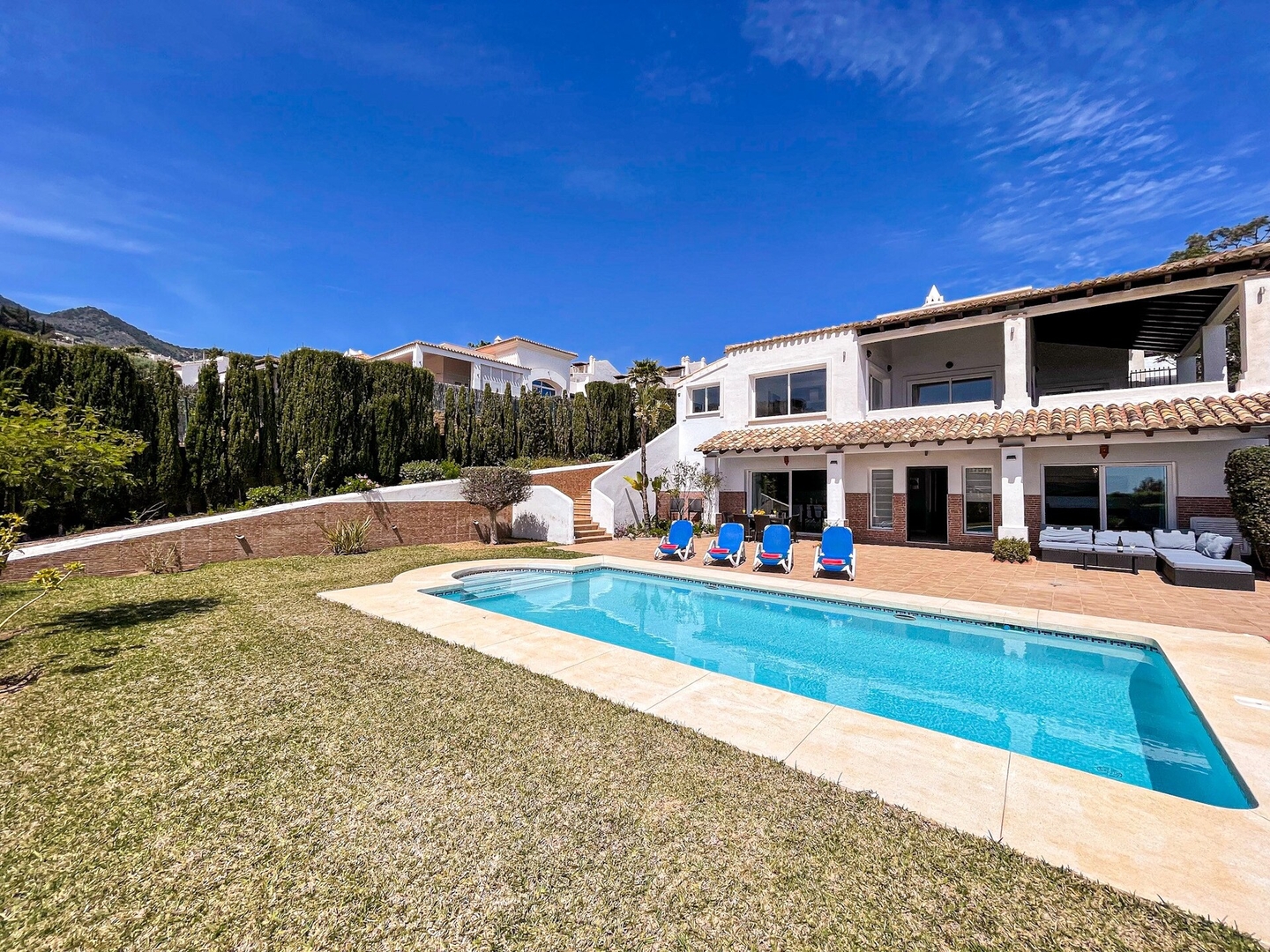 Casa Joy - Cozy home with private pool & BBQ 56 LYX homes