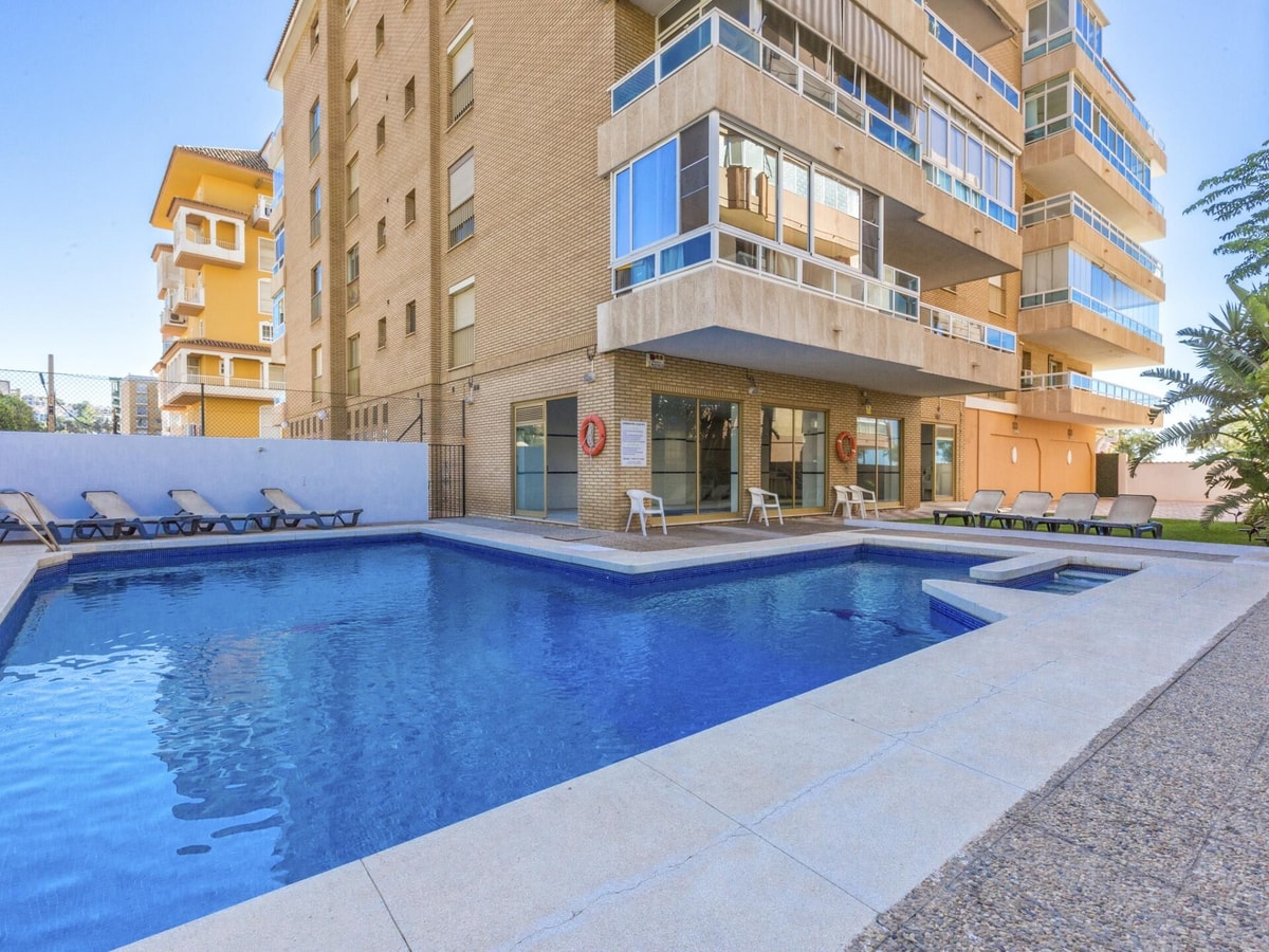 Beachfront penthouse with spectacular sea views 3 LYX homes