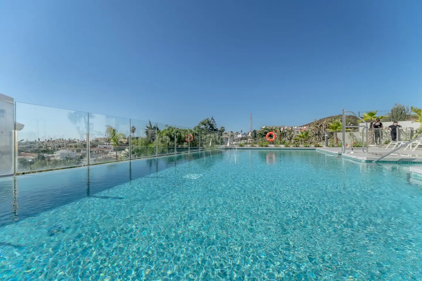 Castle View 2 - Heated pool, gym 33 LYX homes