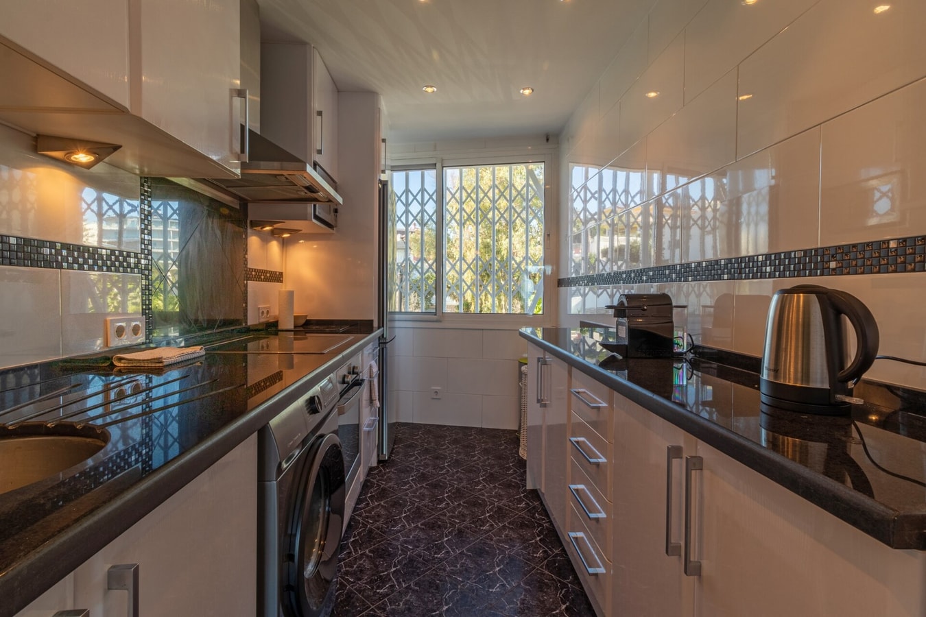 Castle & Sea Retreat: Stunning Views by Castle 24 LYX homes