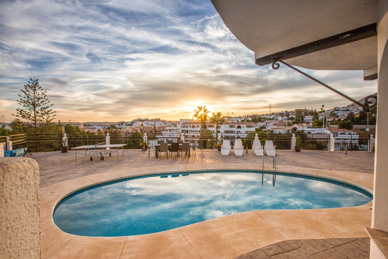 Nogali - Private heated pool-BBQ-sea view-parking 74 LYX homes