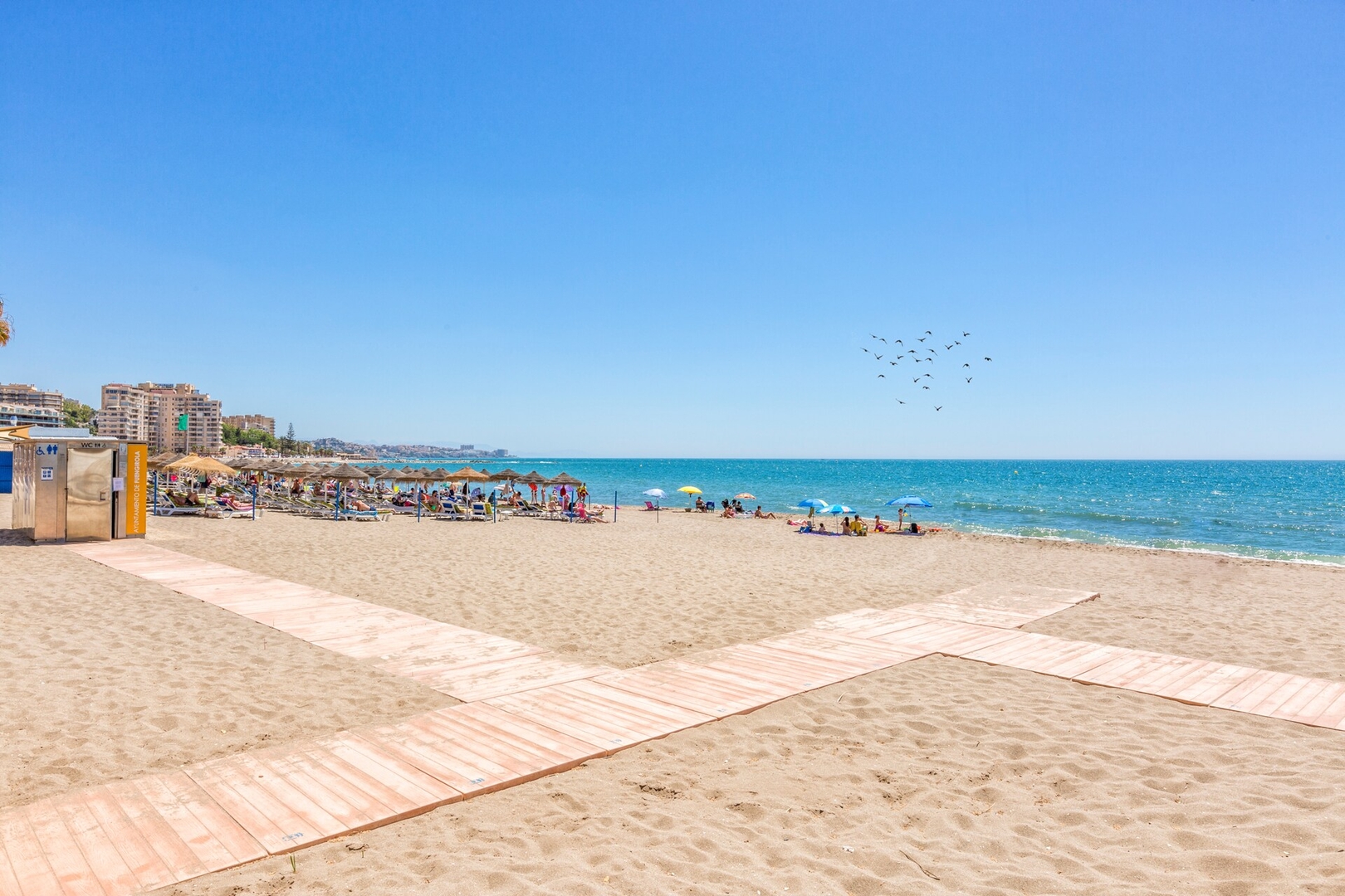 Fuengirola center, 3 bedrooms, and parking 3 LYX homes
