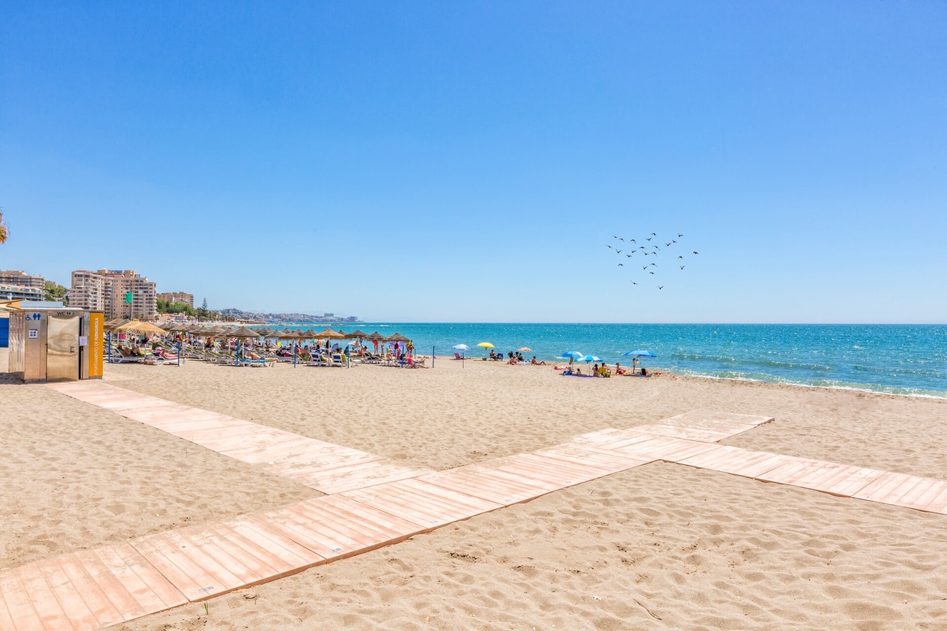 Fuengirola center, 3 · Fuengirola center, 3 bedrooms, and parking 3 LYX homes