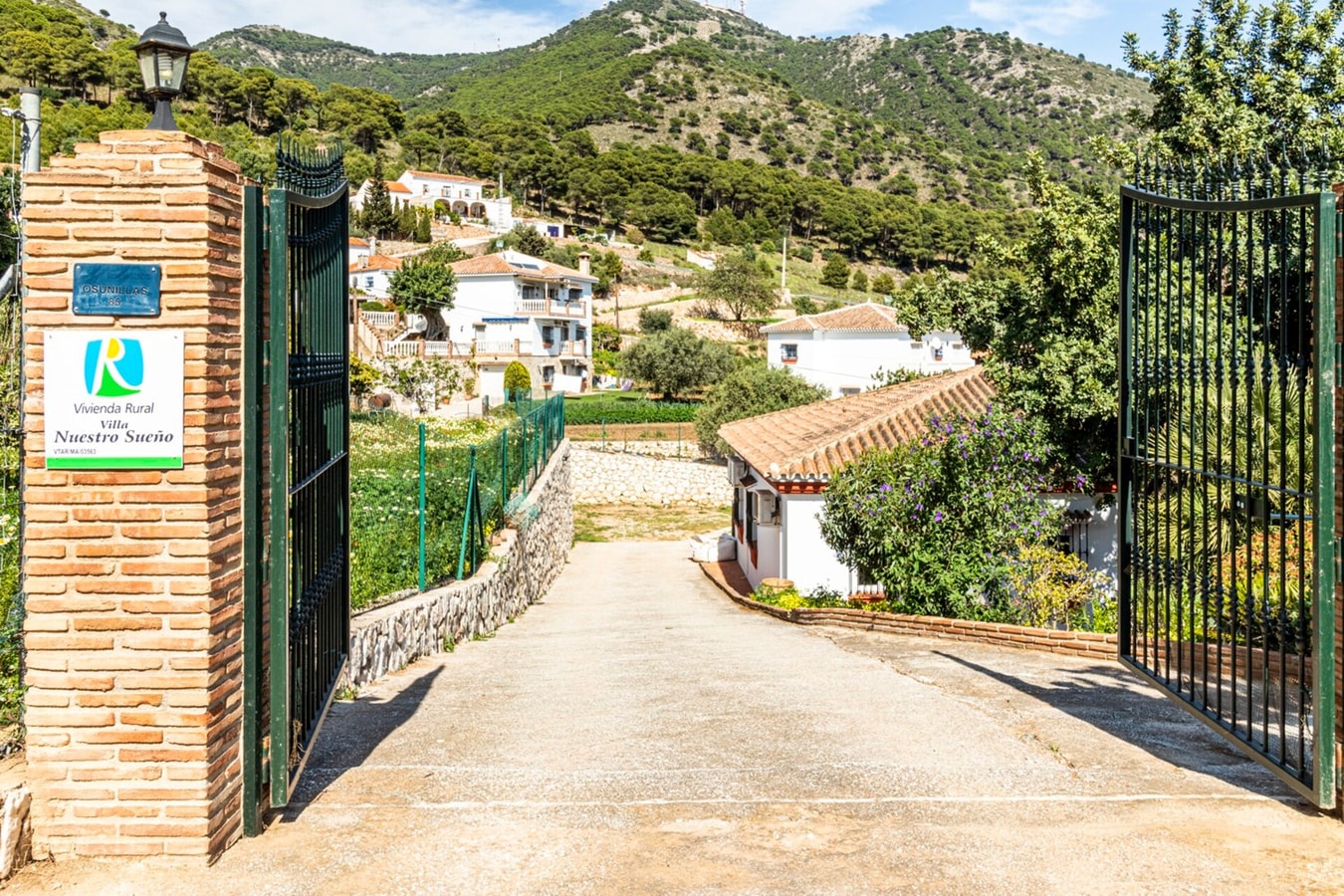 CASA SUEÑO · Casa Sueño - Lovely home with private pool, BBQ... 59 LYX homes