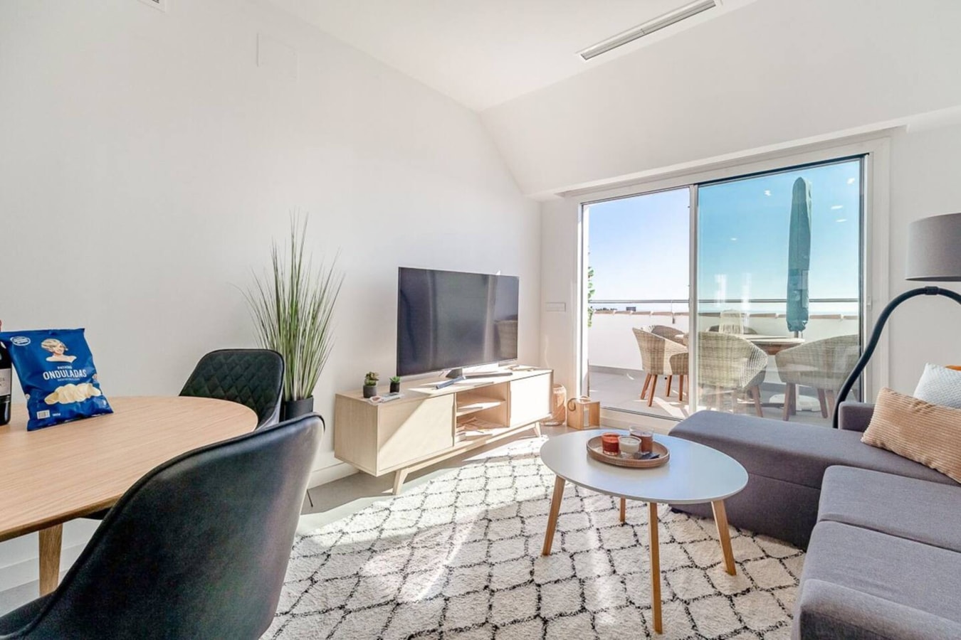 Castle View 2 - Heated pool, gym 11 LYX homes