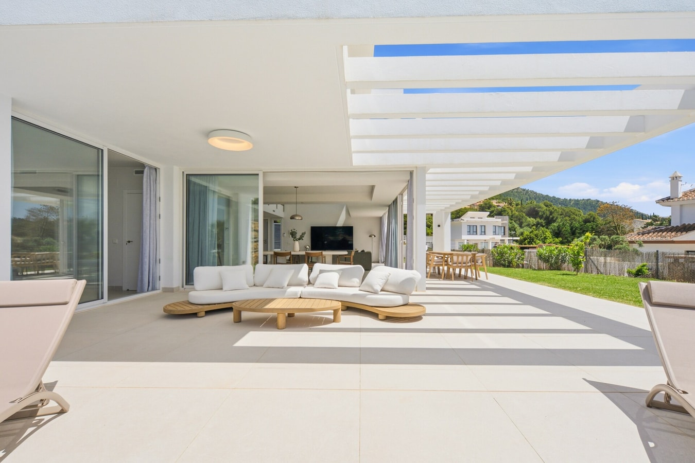 Villa Velaris | With Heated Pool, Cinema & Gym 27 LYX homes