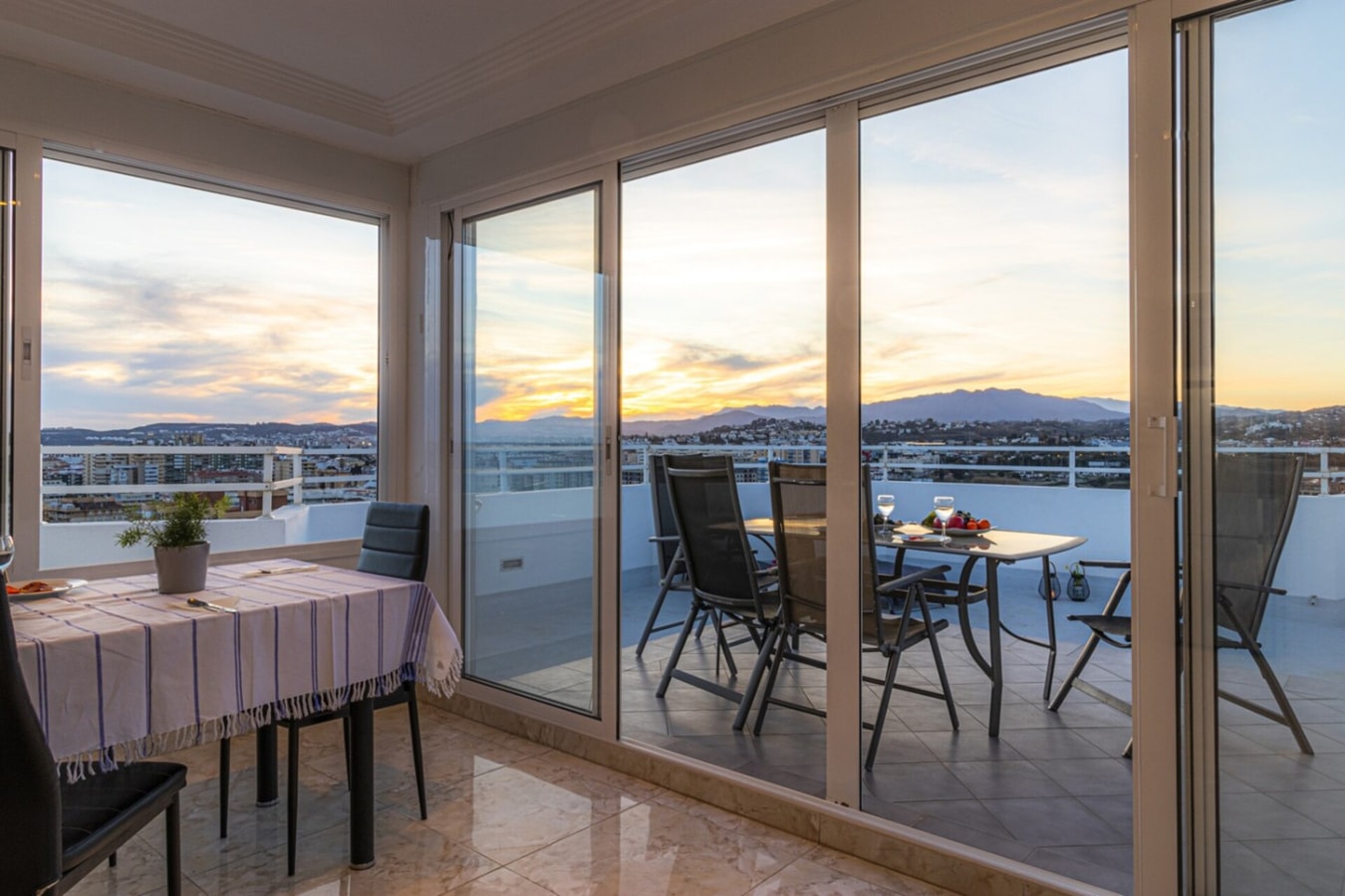 Ronda 3 frontline Penthouse in Los Boliches 11 LYX homes