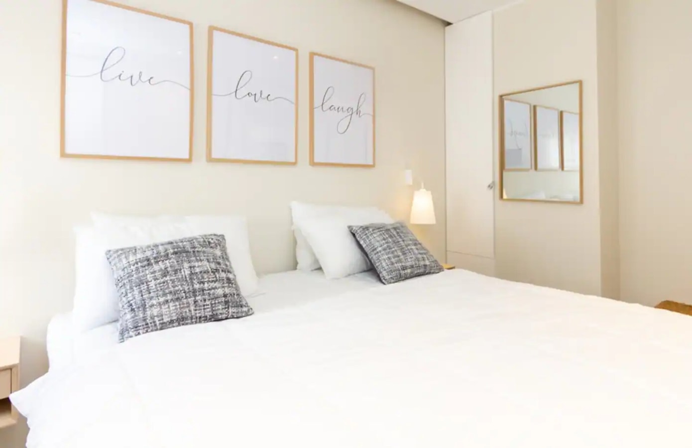 Castle view 1 - Heated pool, gym 22 LYX homes