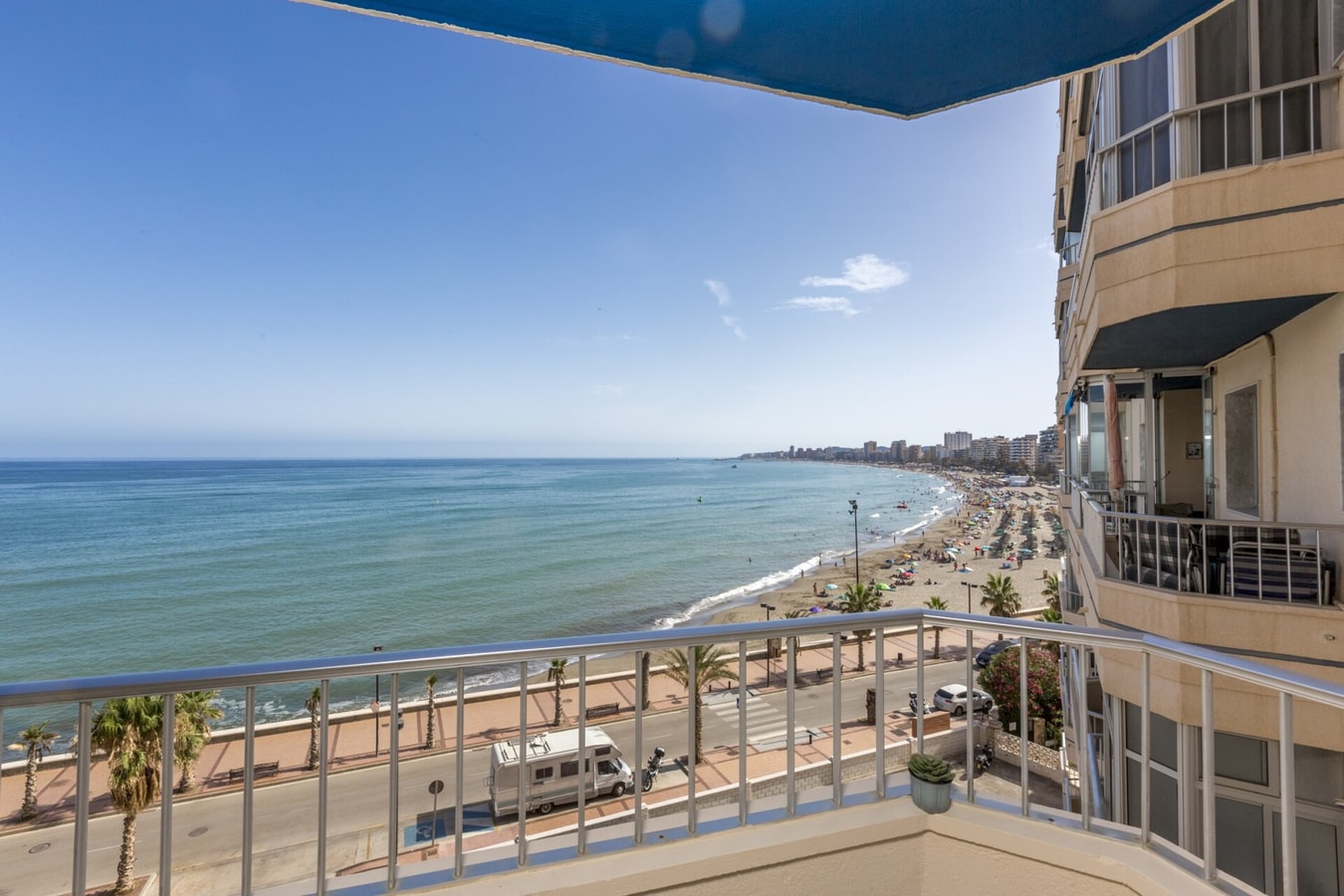 Promosol - Frontline fully renovated with terrace 26 LYX homes
