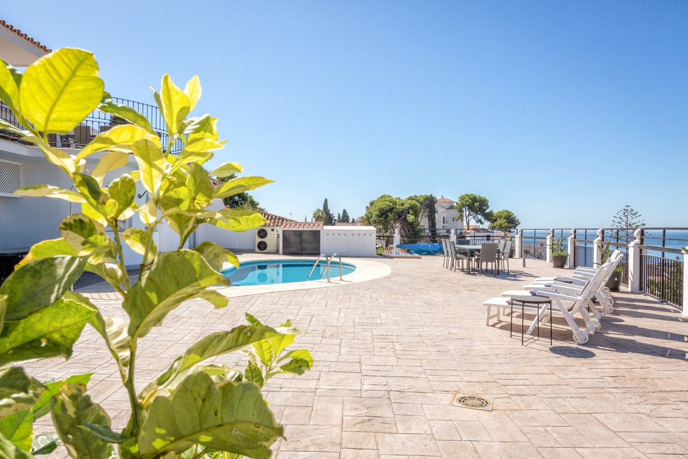 Nogali - Private heated pool-BBQ-sea view-parking 57 LYX homes