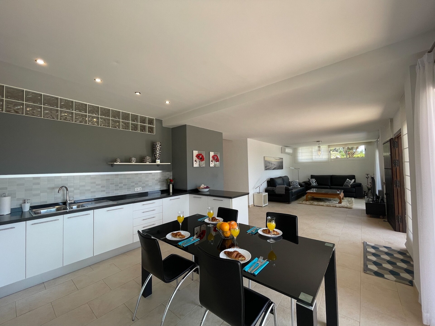 Casa Joy - Cozy home with private pool & BBQ 30 LYX homes