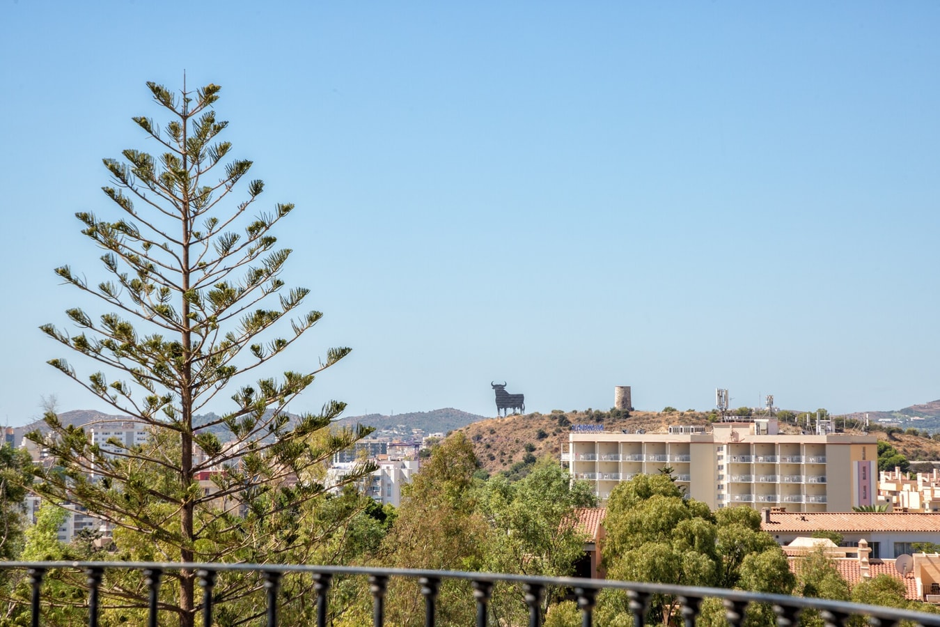 Nogali - Private heated pool-BBQ-sea view-parking 46 LYX homes