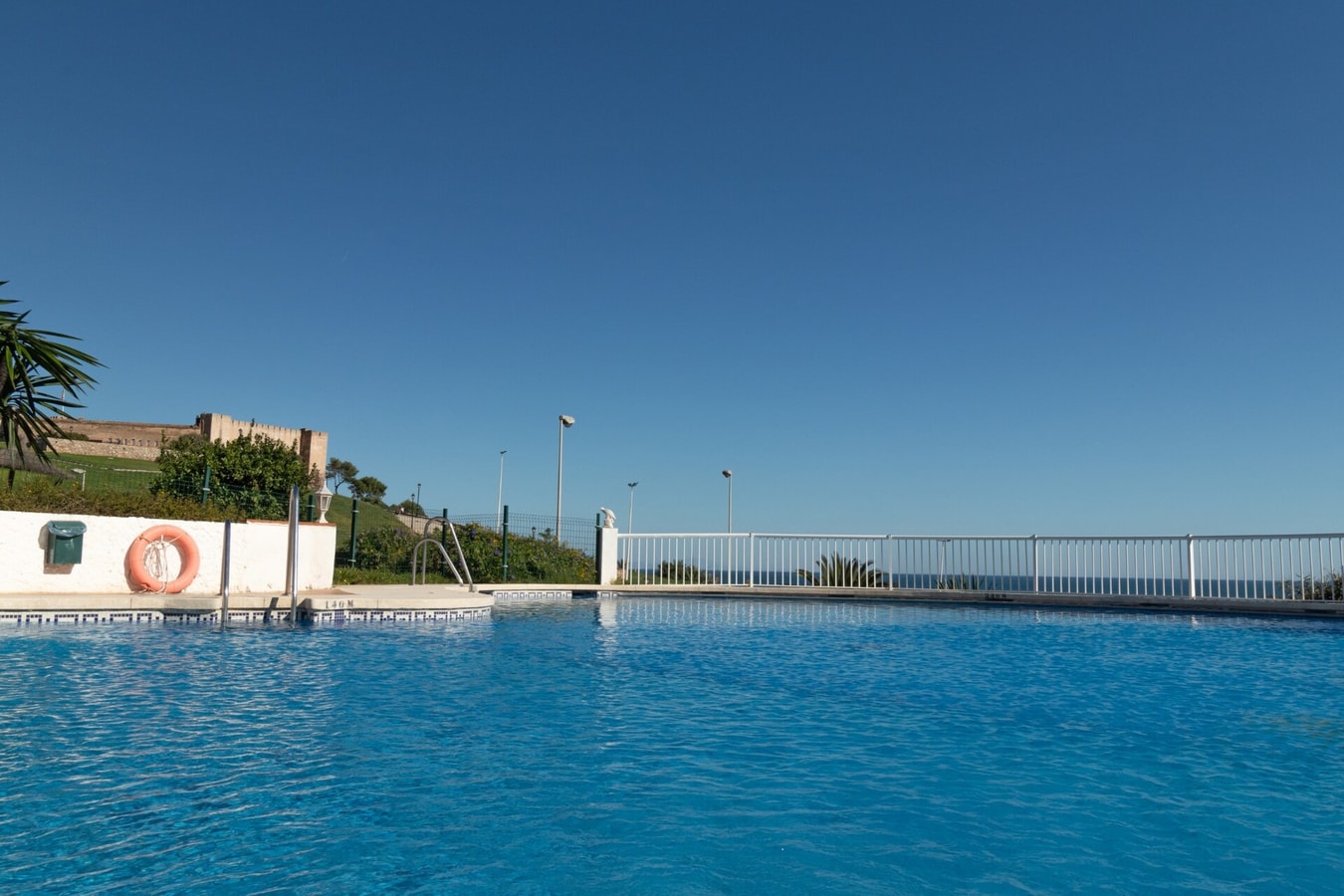 Castle & Sea Retreat: Stunning Views by Castle 27 LYX homes