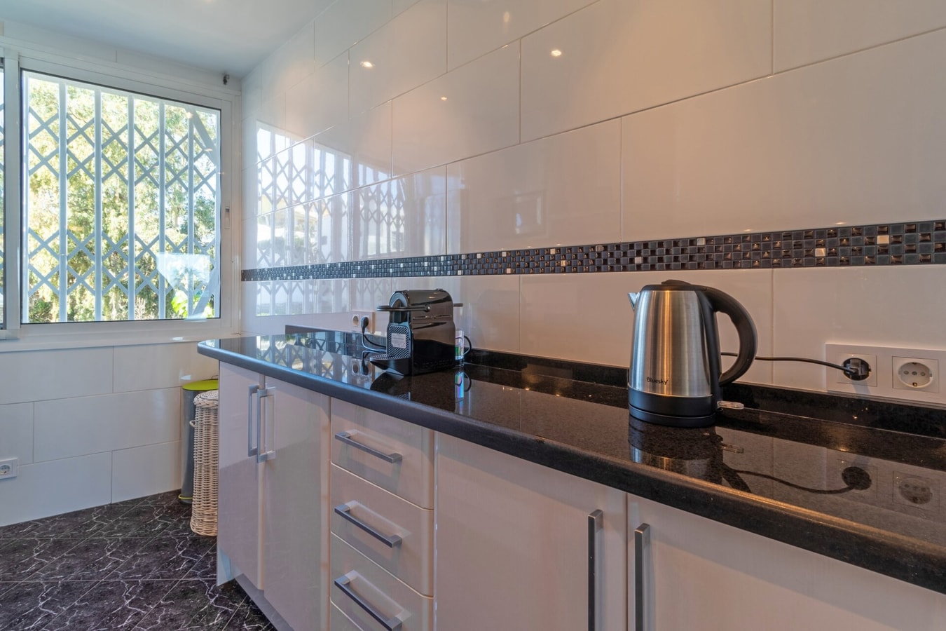Castle & Sea Retreat: Stunning Views by Castle 23 LYX homes