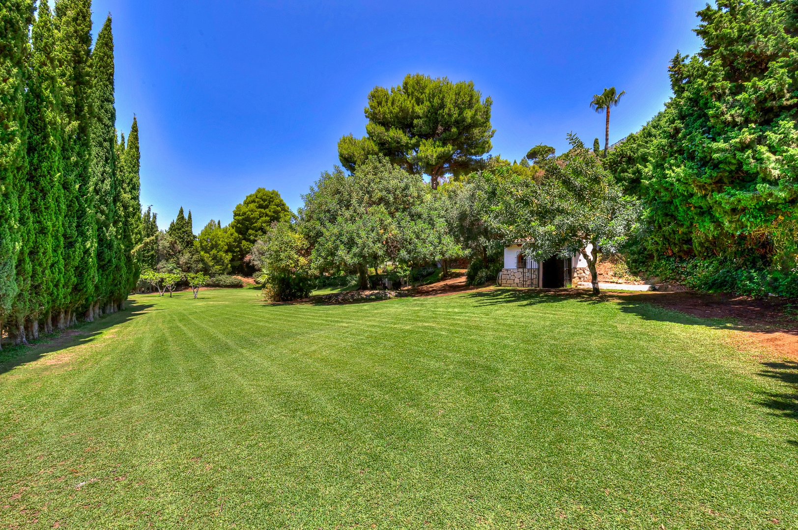 Hacienda El Cazador 8 LYX homes