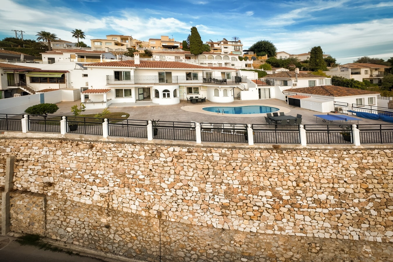 Nogali - Private heated pool-BBQ-sea view-parking 72 LYX homes