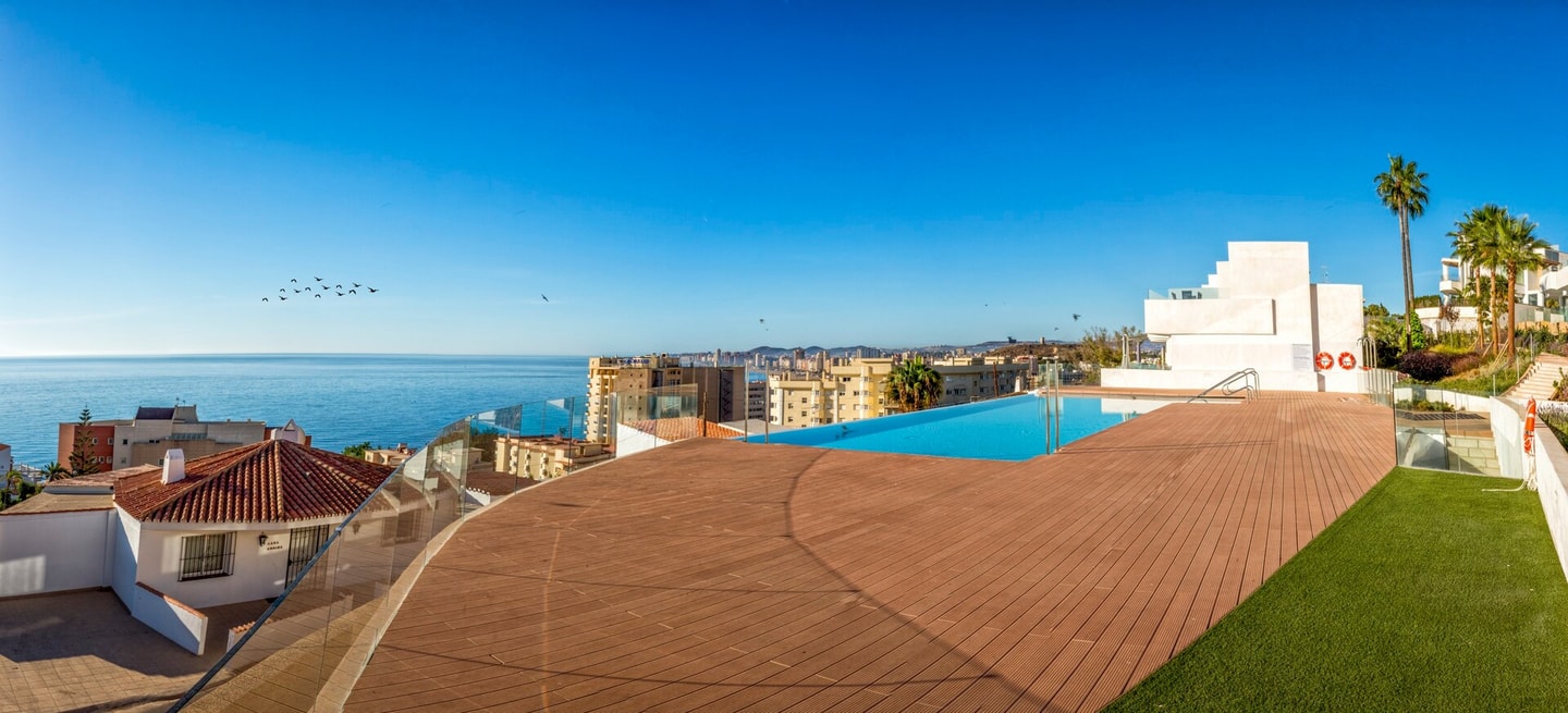 PALM BEACH B5 · Palm Beach - Family Home, Pool, Stunning Sea Views 20 LYX homes